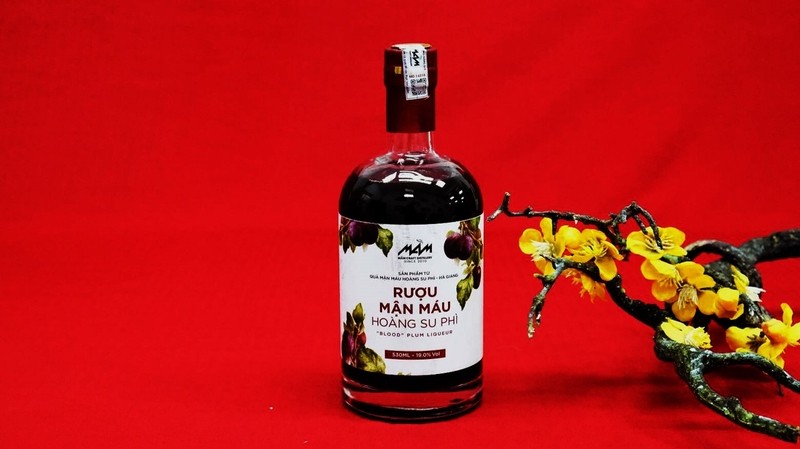 Rượu mận thơm ngon, đậm đà, cả nhà cùng thưởng thức