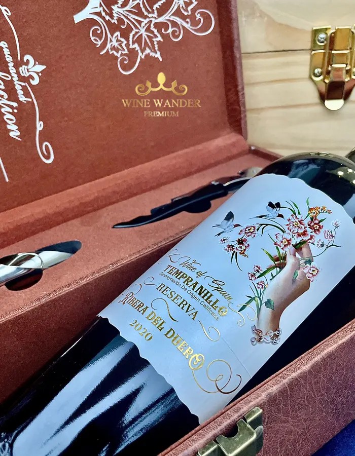 Chai rượu vang Reserva từ vùng Ribera Del Duero, Tây Ban Nha